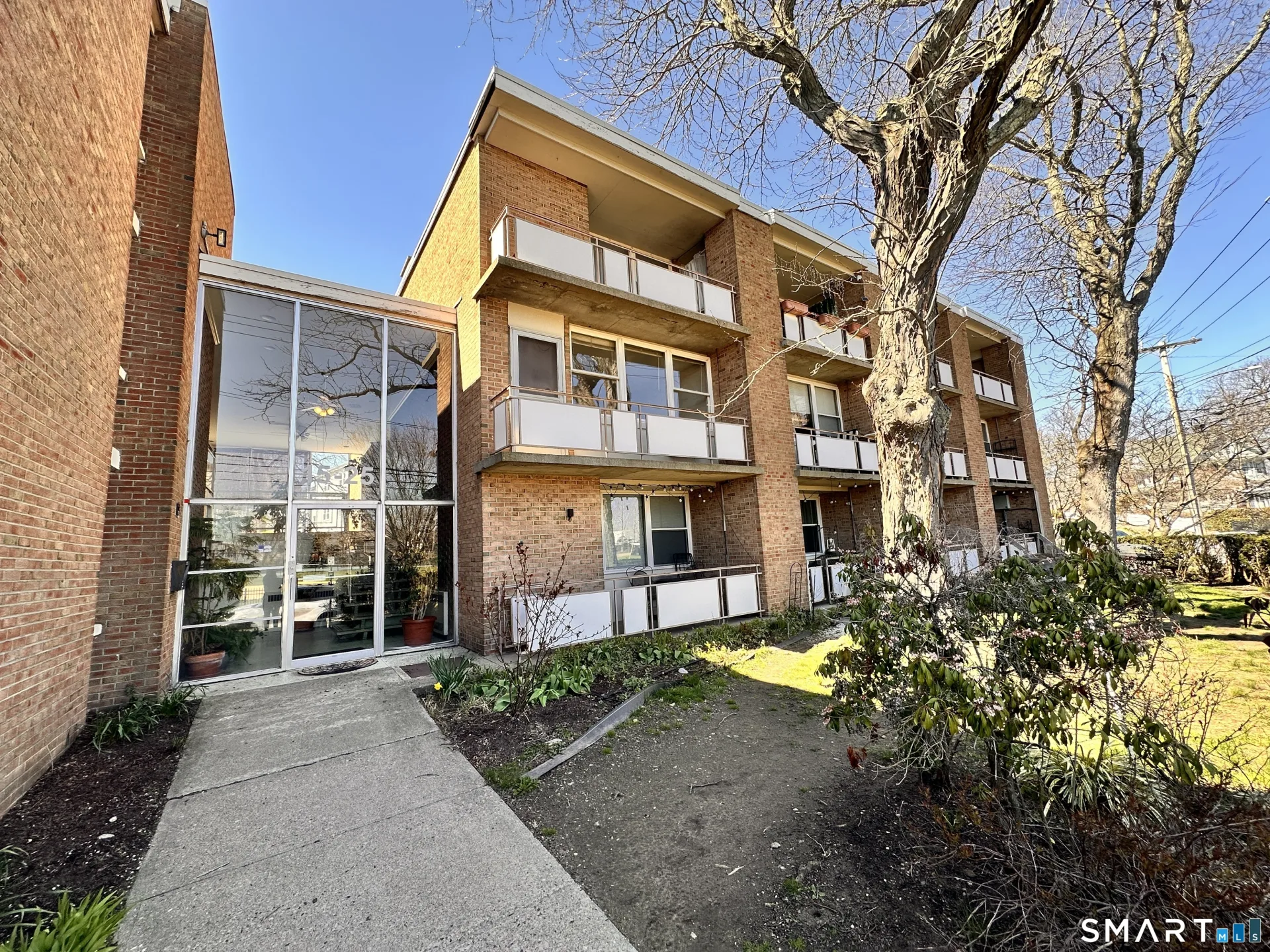 25 Ellsworth Street #17, Bridgeport, CT