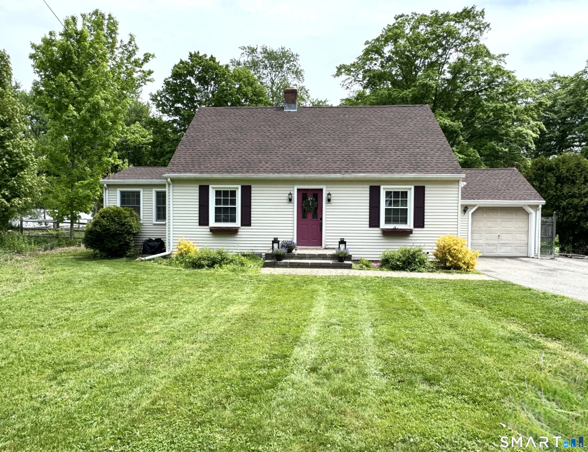 1006 King Road, Cheshire, CT