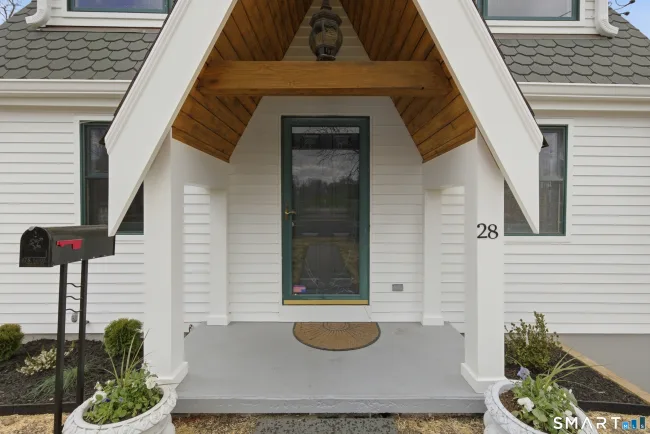 28 Silvermine Avenue