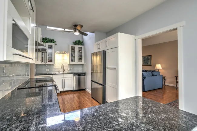 889 Heritage Village #B