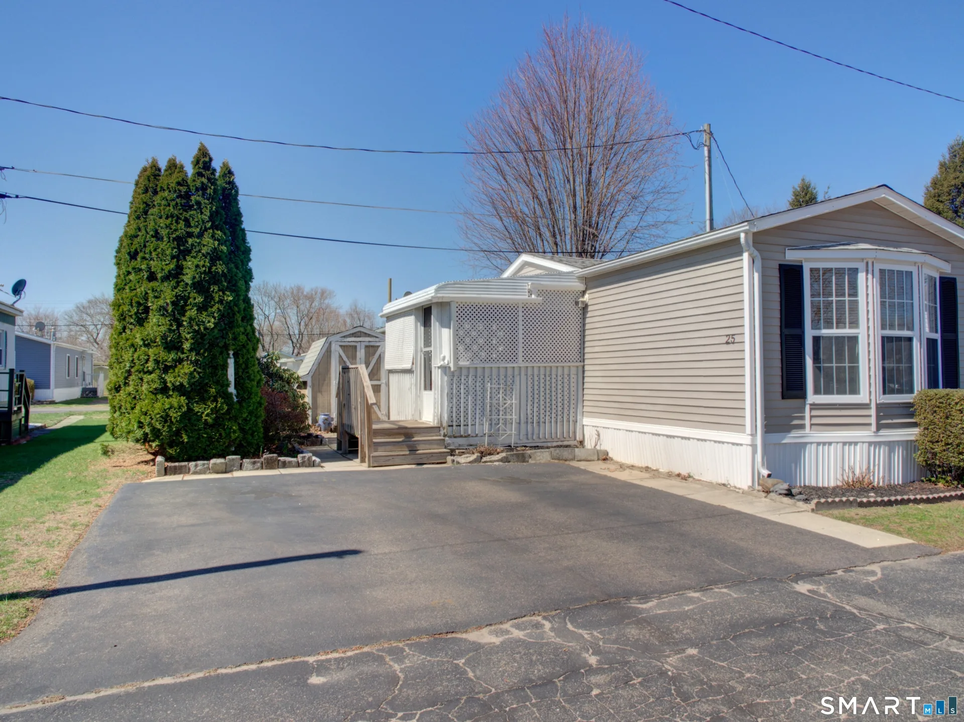 25 Pine Street, East Windsor, CT