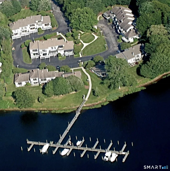 22 Whitehall Landing #22