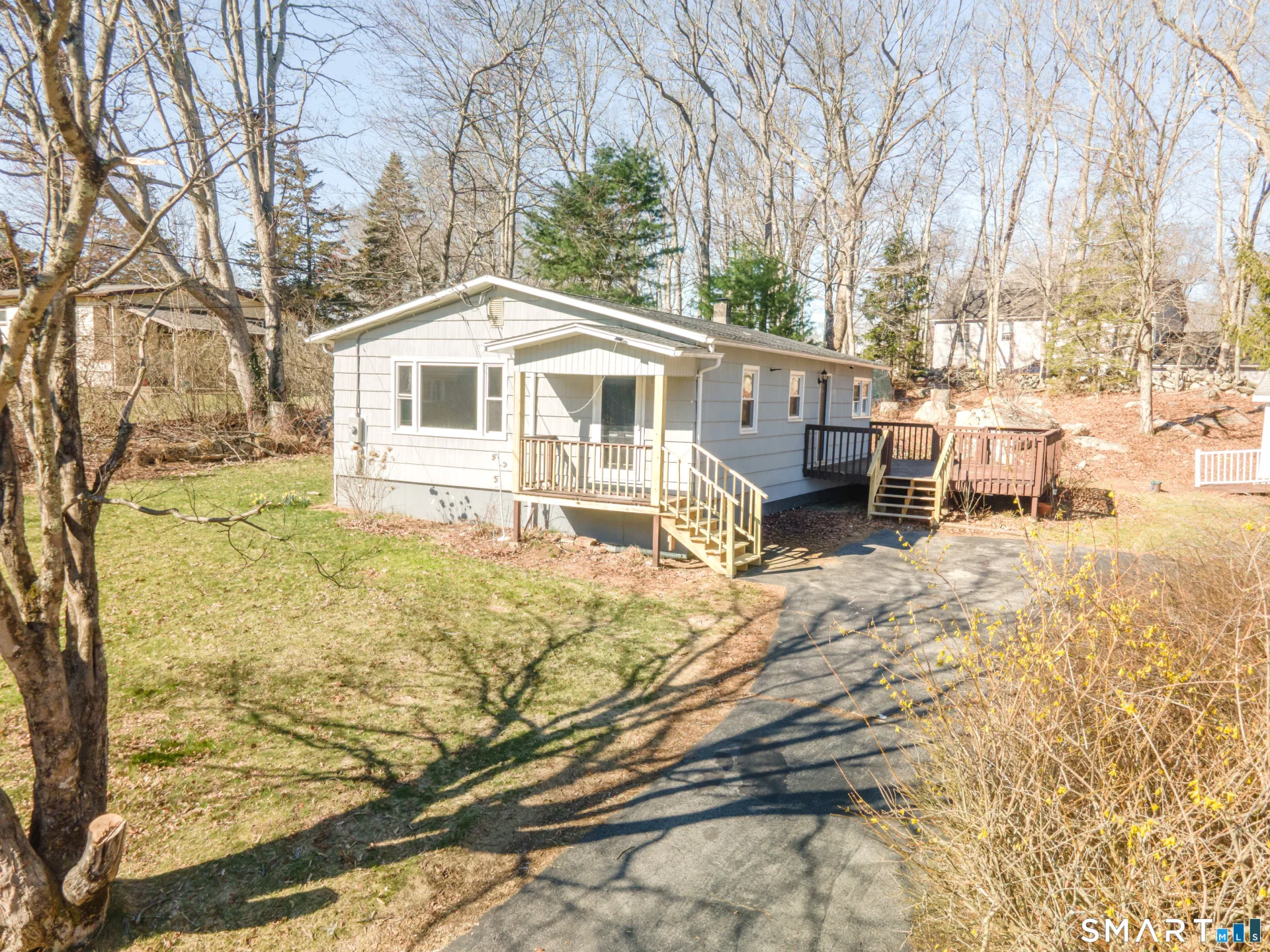 9 Stone Court, Ledyard, CT
