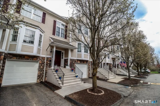 602 Larson Drive #602