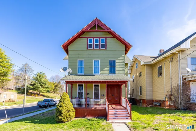 472 East Main Street