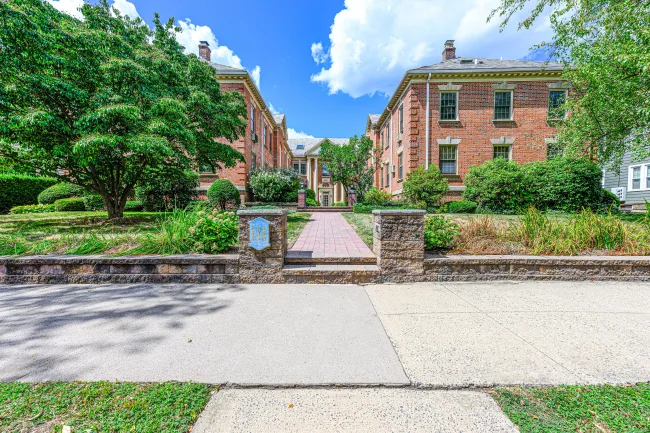 148 Everit Street #F