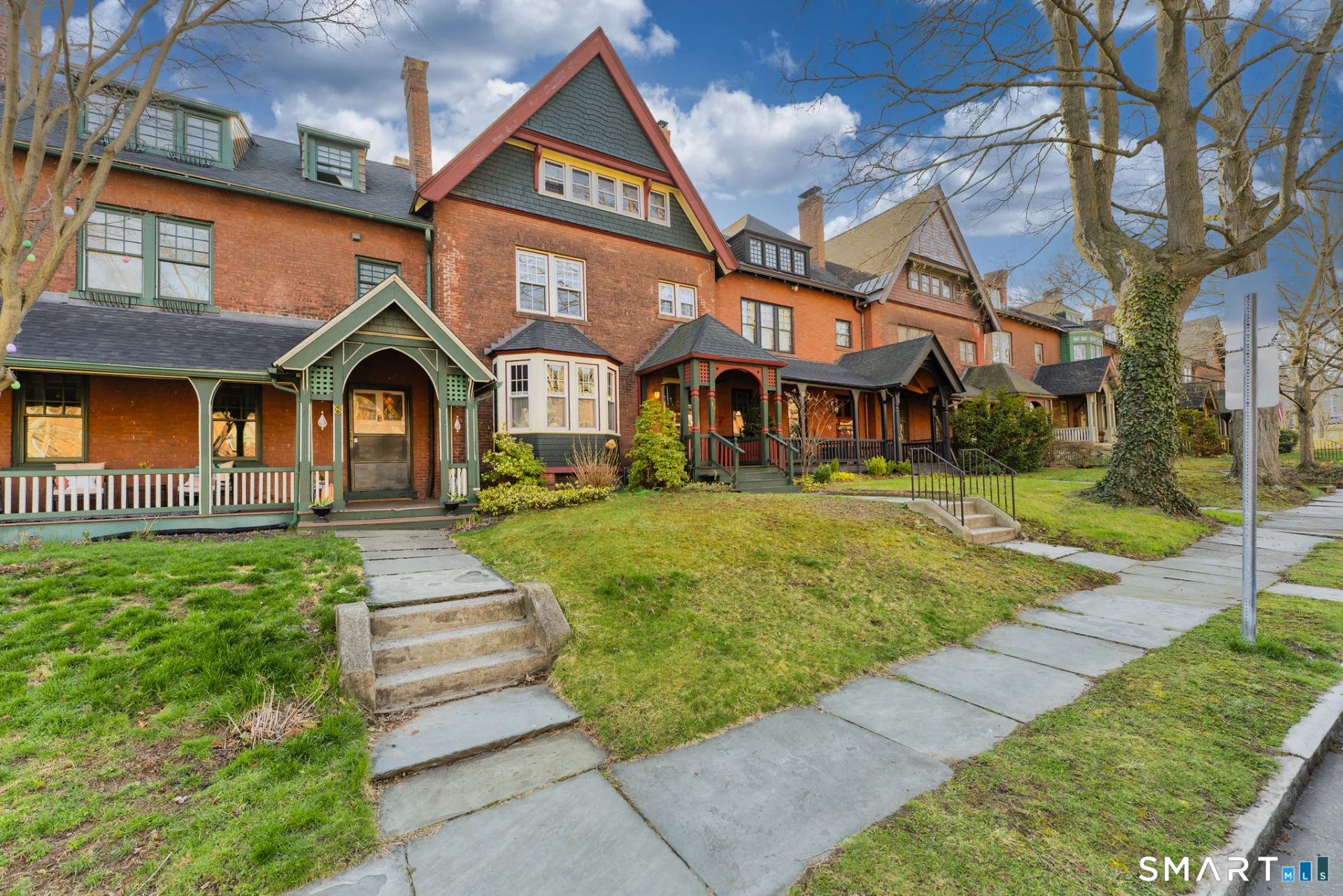 10 Columbia Street, Hartford, CT