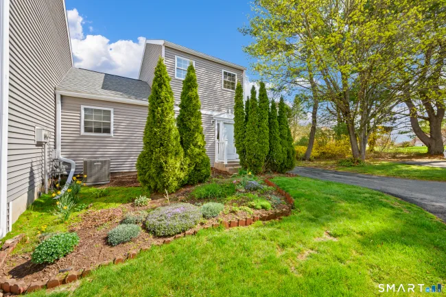 10 Linden Court #10