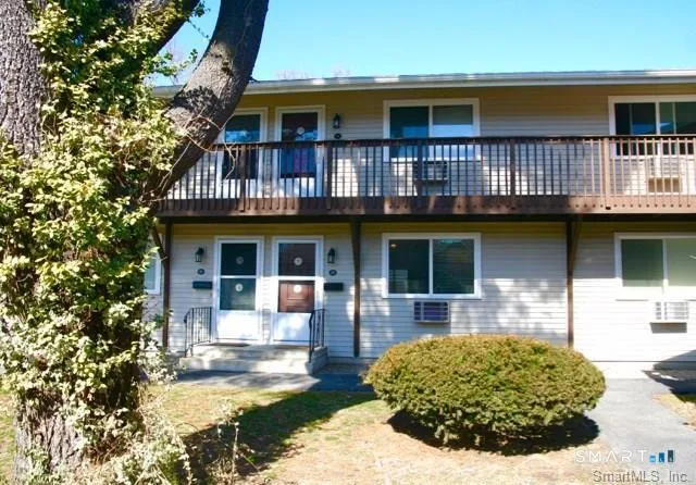 23 Bostwick Arms, New Milford, CT