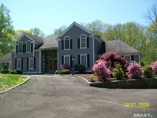 5 Cranberry Lane, Shelton, CT