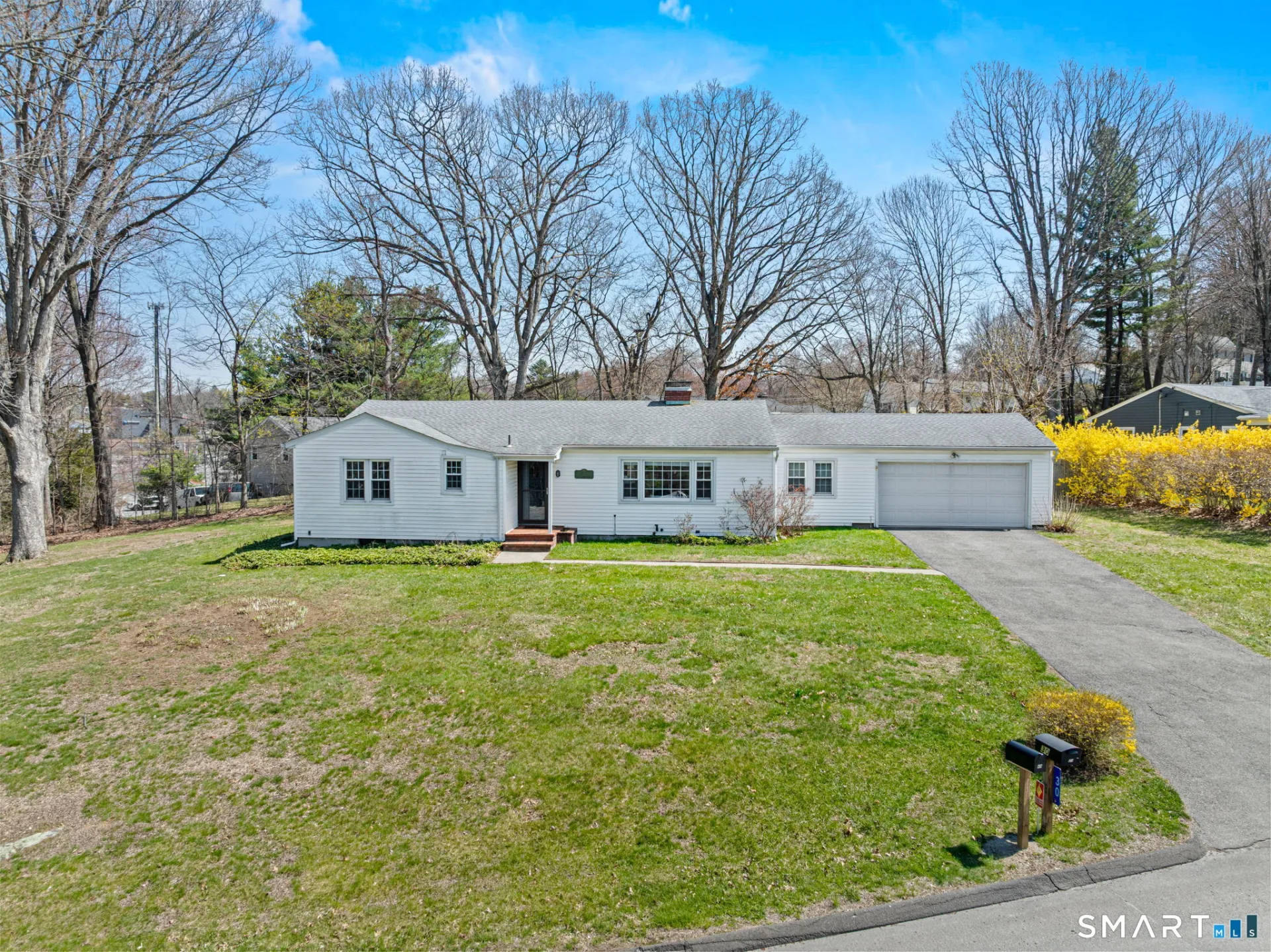 30 Sky Edge Drive, Bethel, CT