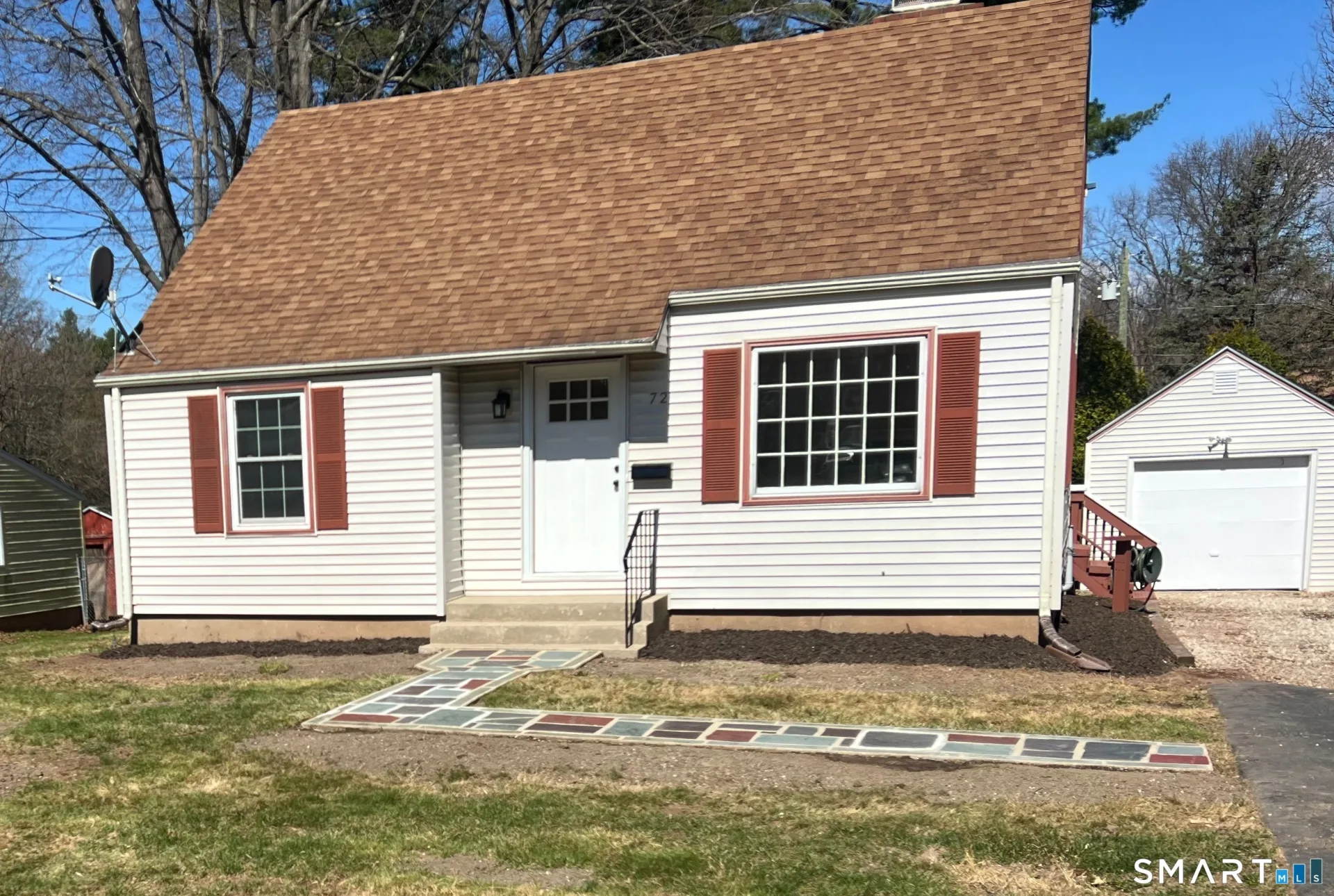 72 Hartford Avenue, Newington, CT