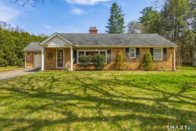 8 Grimes Brook Place