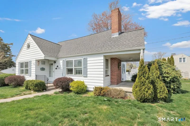 206 Crown Street, Stratford, CT