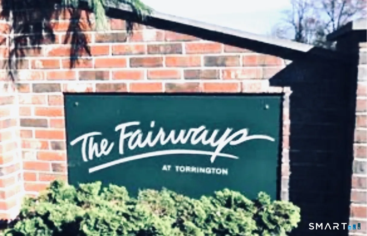 79 Rockledge Loop #79, Torrington, CT