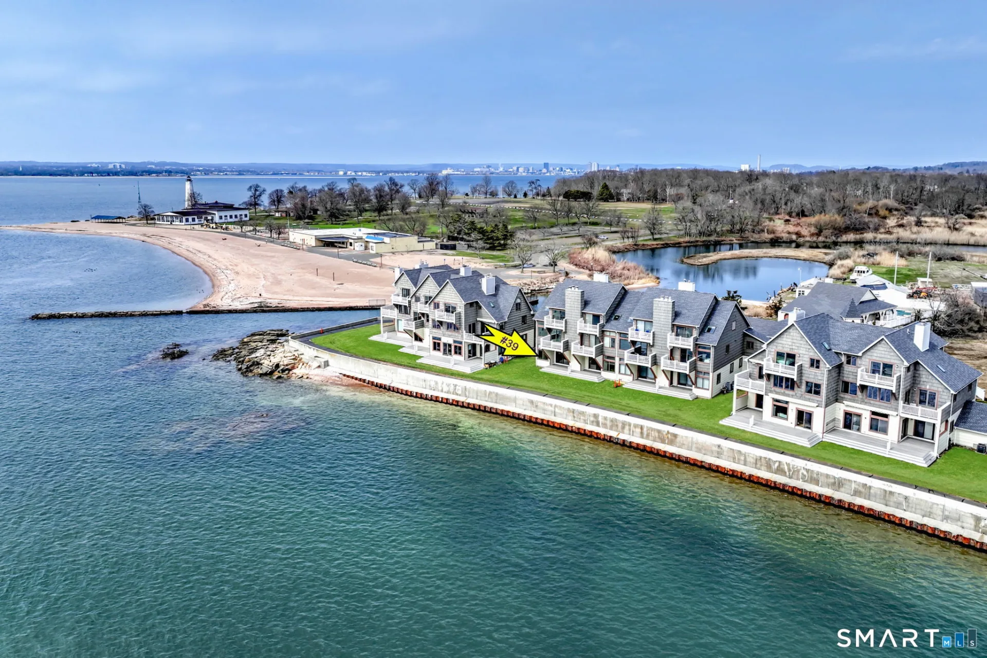 2 Old Town Highway #39, East Haven, CT