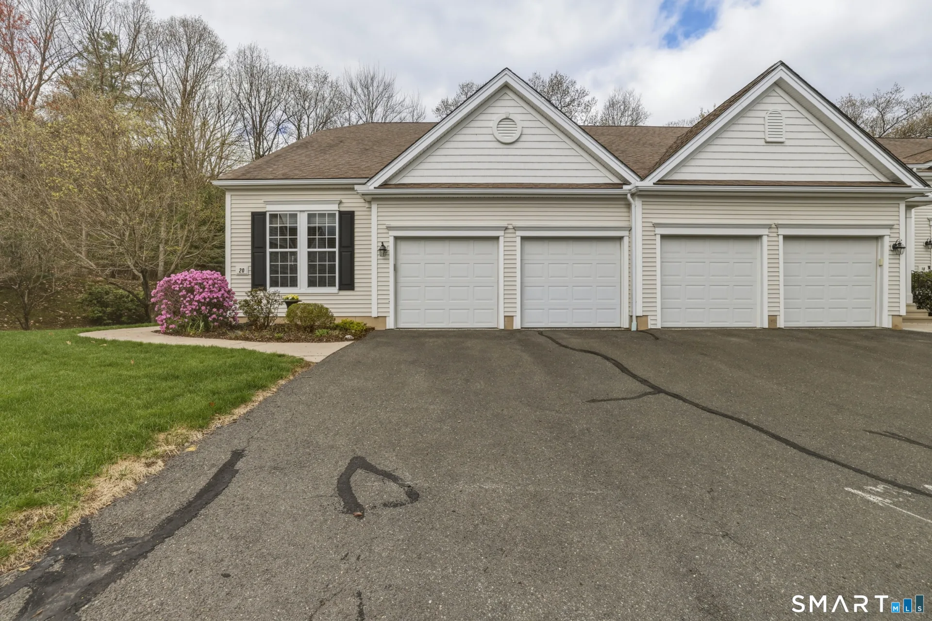 20 Meadowview Court #20, Canton, CT