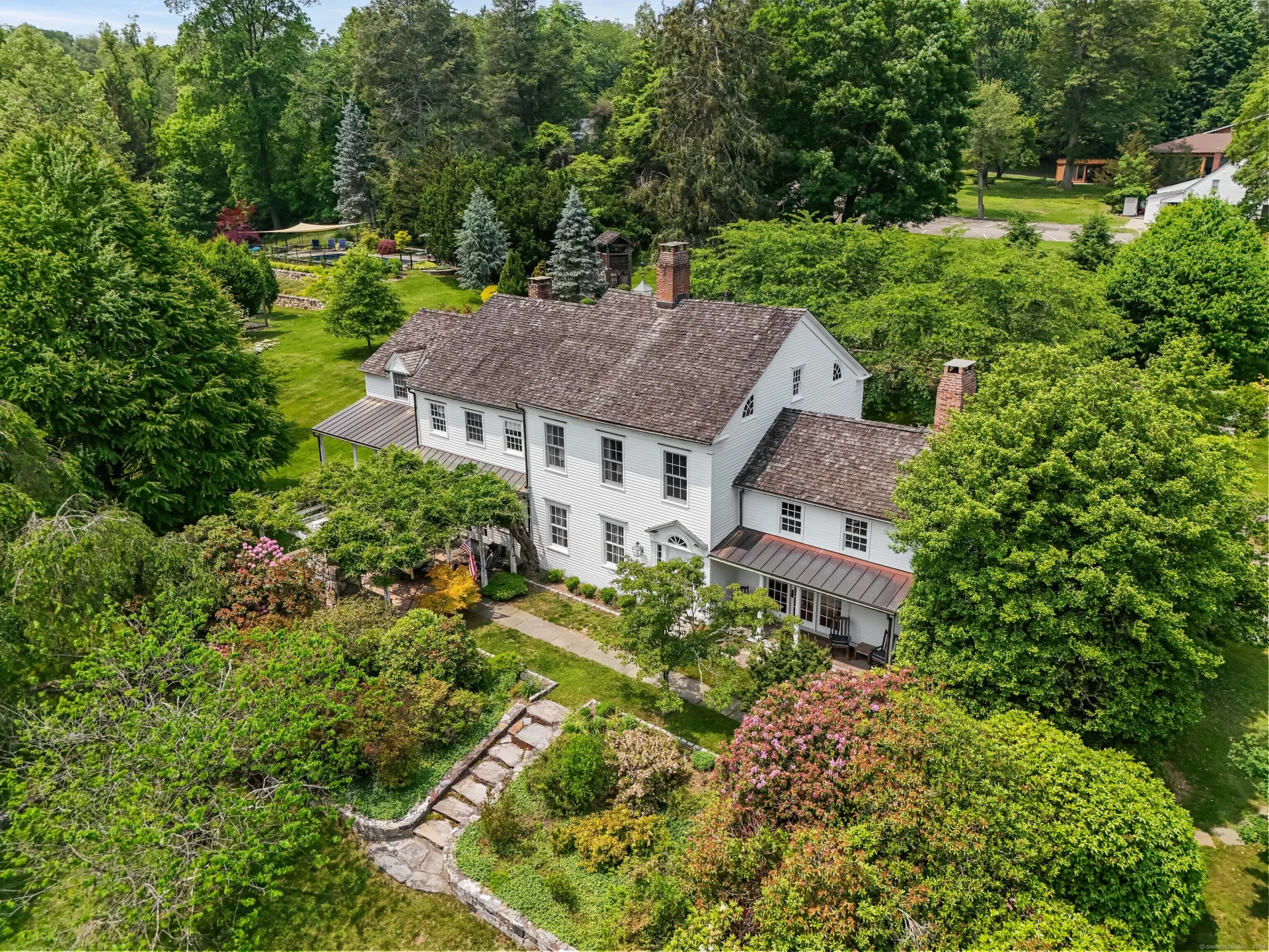 19 Skymeadow Drive, Stamford, CT