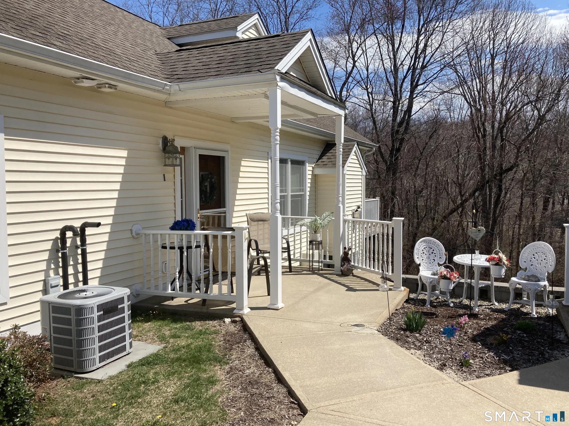 4 Park Avenue #1, Wolcott, CT