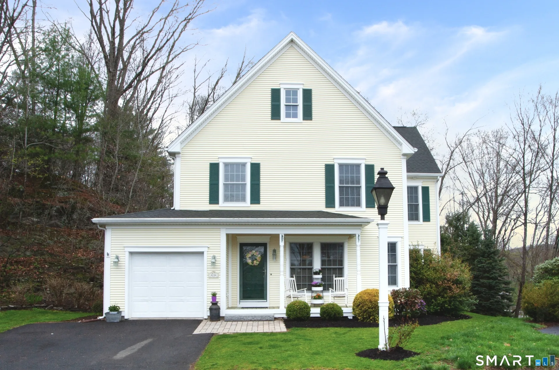 15 Rockledge Lane, Canton, CT