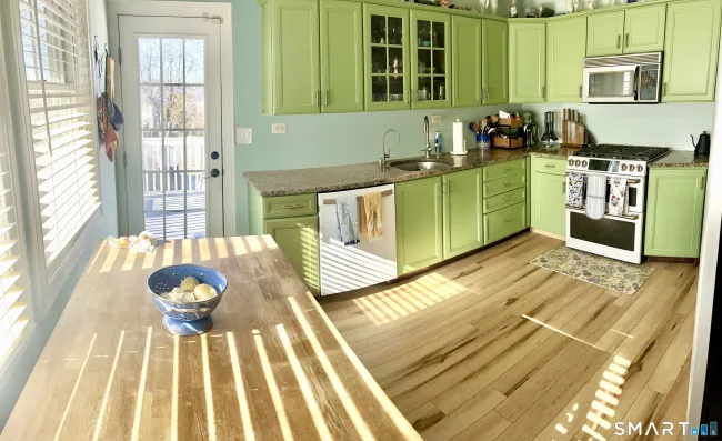 416 Lighthouse Road