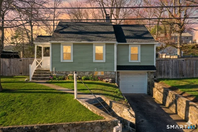 245 Mill Plain Avenue