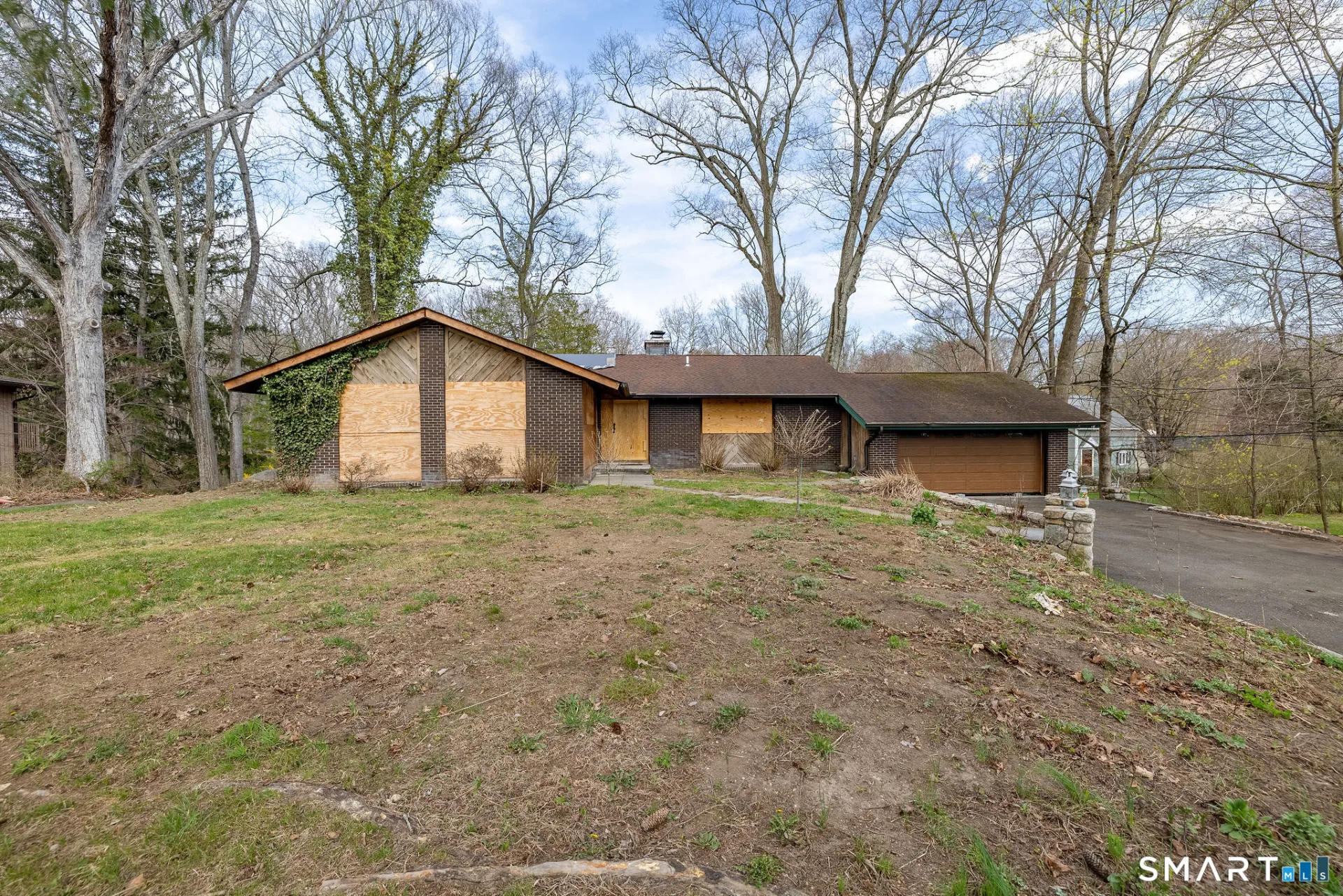 79 Loughran Avenue, Stamford, CT