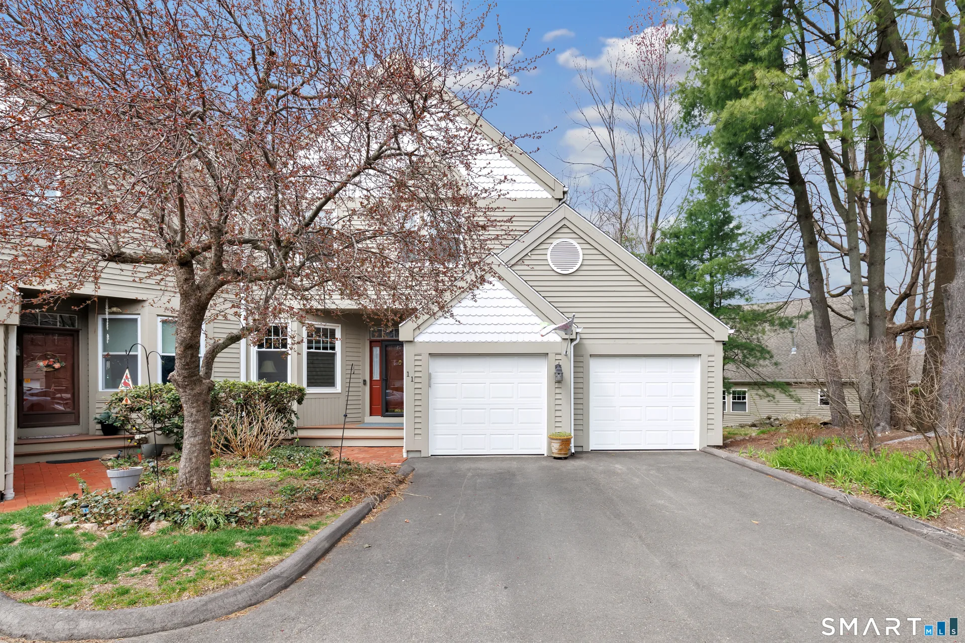 11 Greystone #11, Shelton, CT