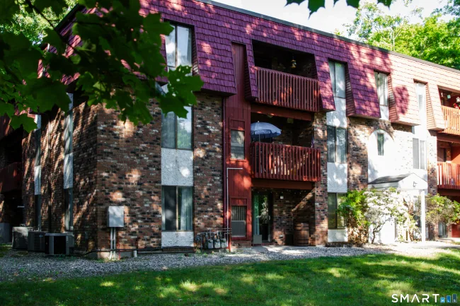 10 Woodsedge Drive #1A