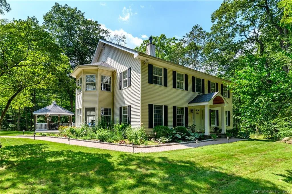 49 Spring Hill Lane, Stamford, CT