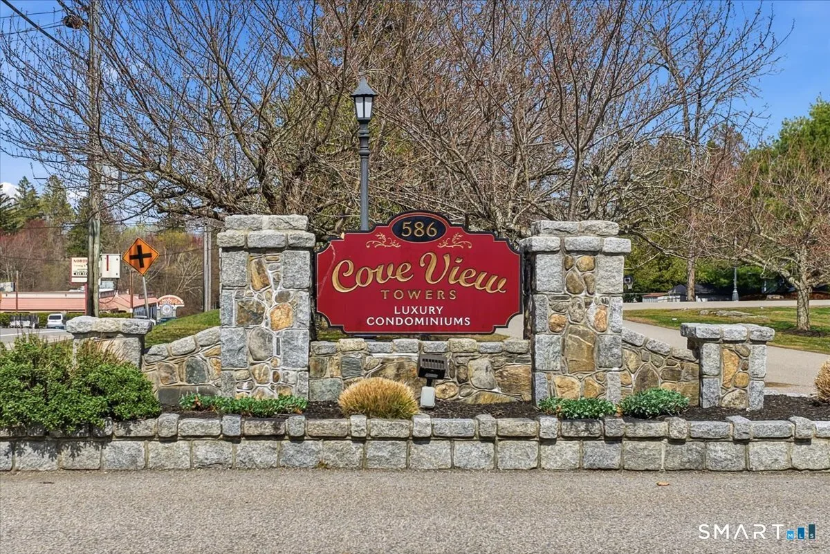 586 West Thames Street #403, Norwich, CT