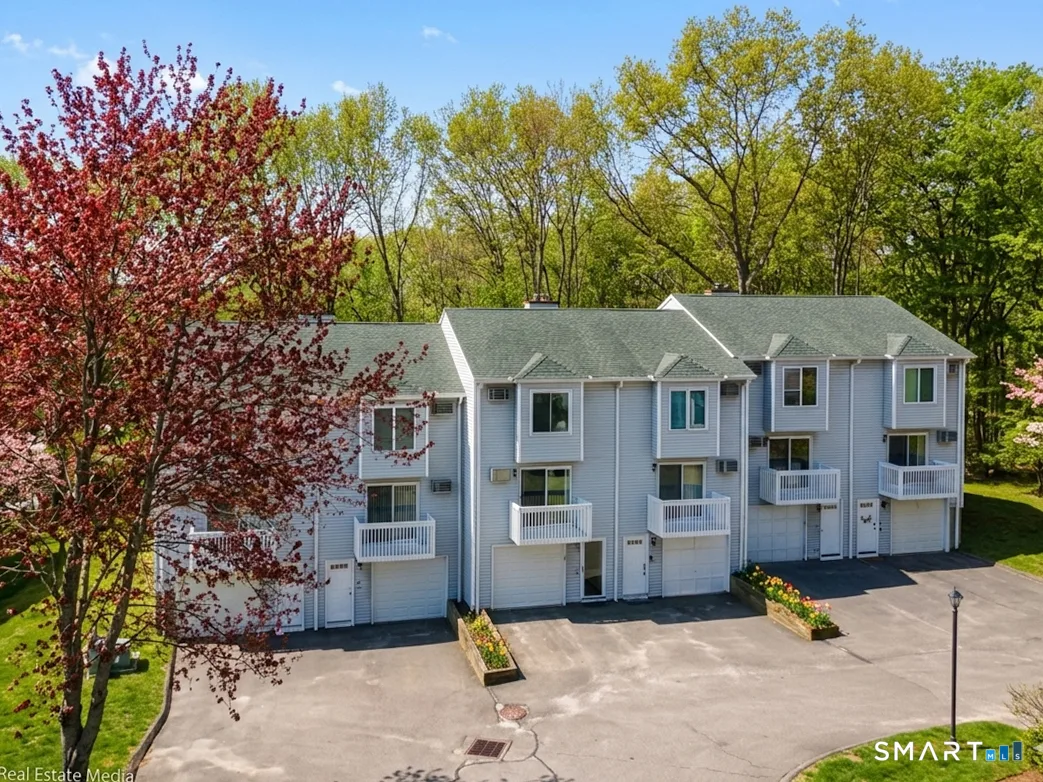 1001 Old Colony Road #6-4, Meriden, CT