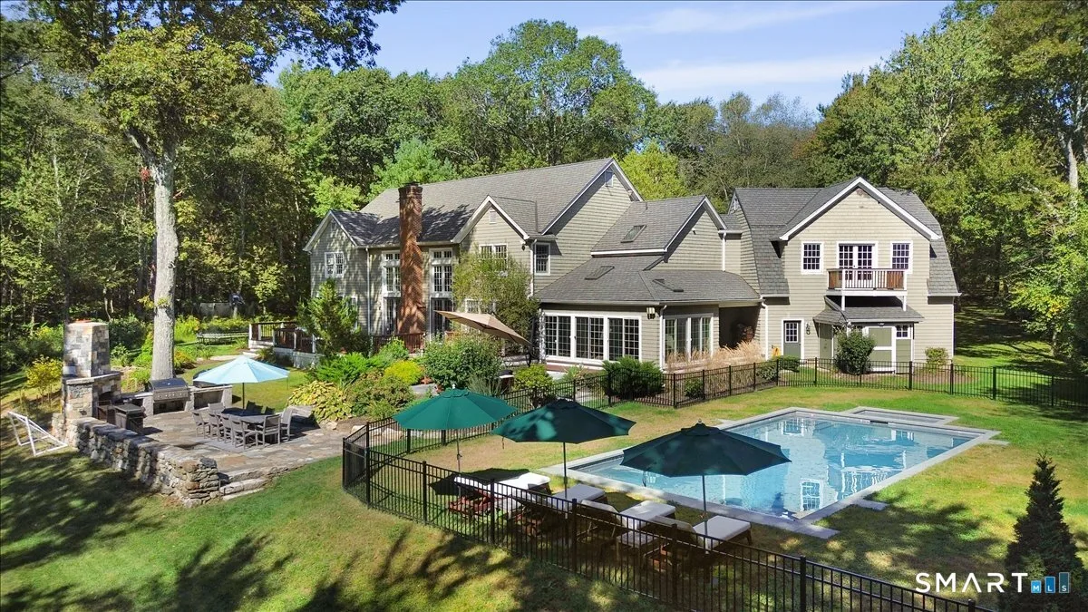 77 Tophet Road, Roxbury, CT