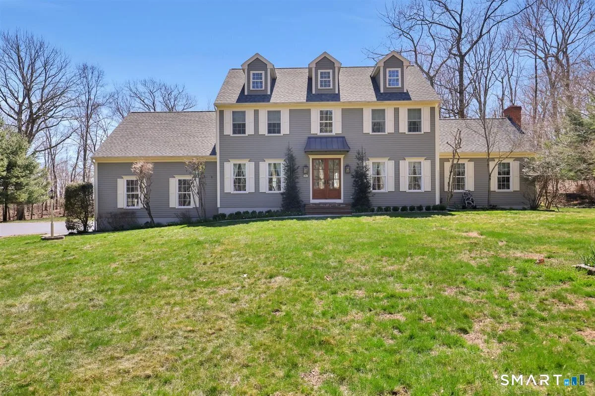 851 South Street, Middlebury, CT