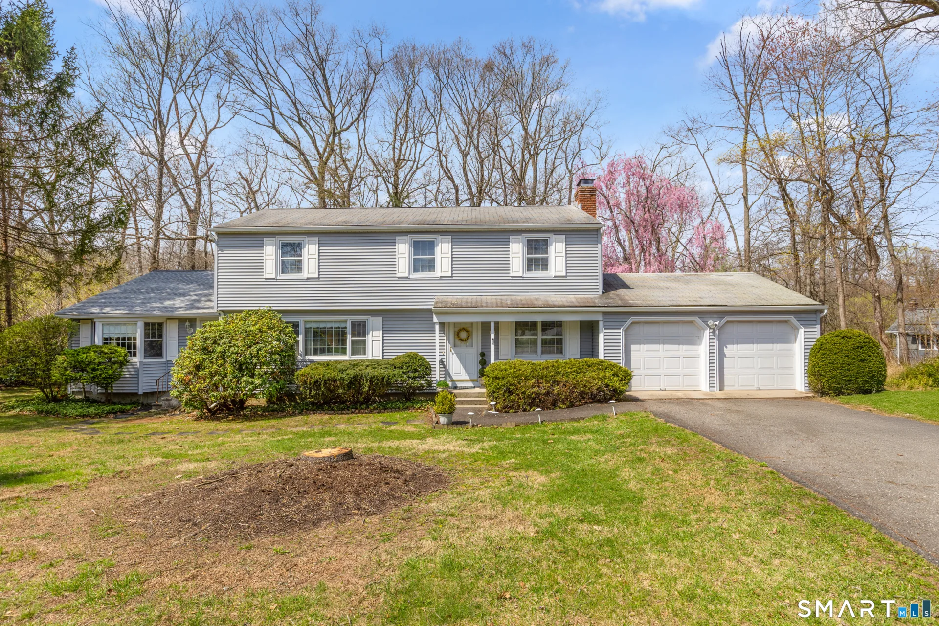 10 North Hearthstone Drive, Bethel, CT