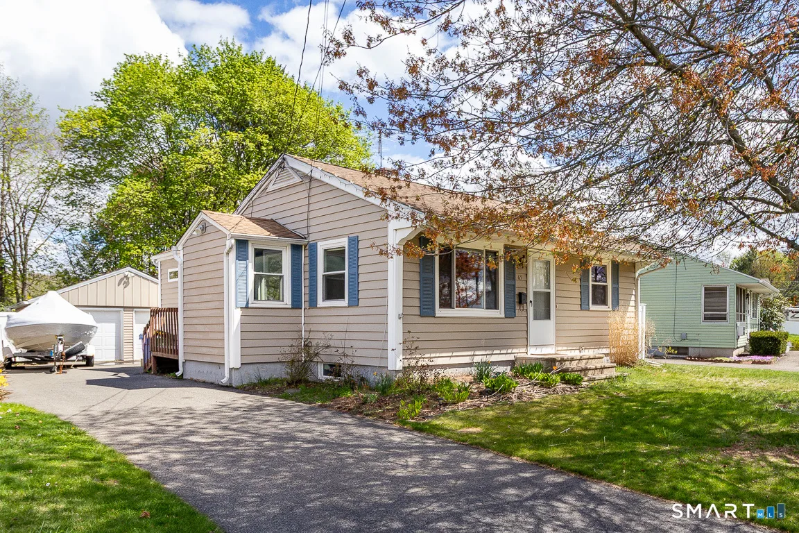 65 Lawncrest Drive, Southington, CT