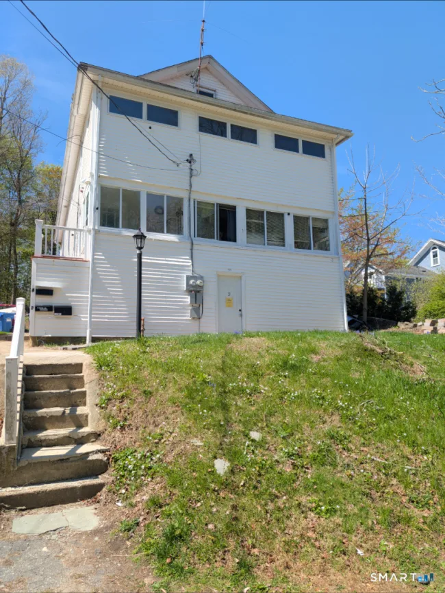 2 Broadway Terrace