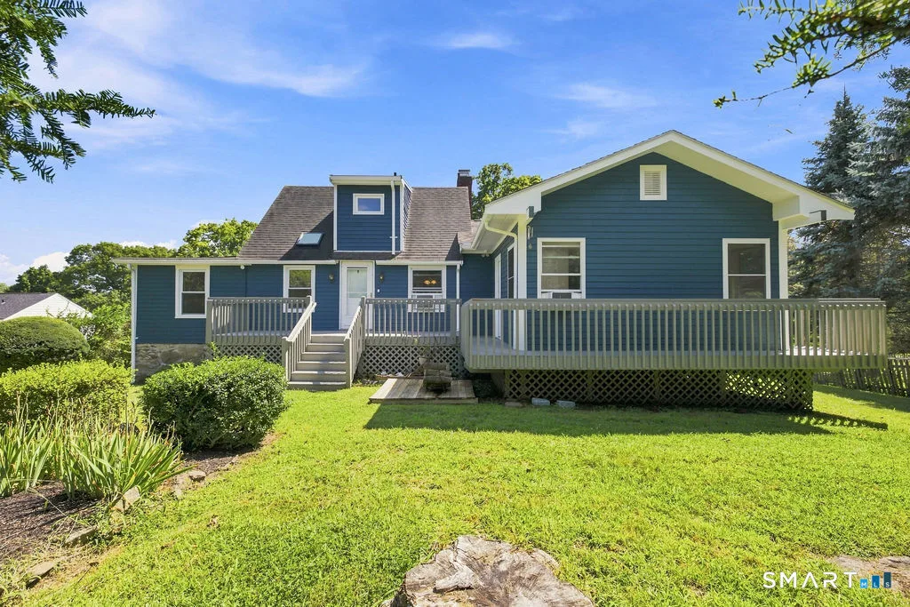 176 Stonehouse Road, Trumbull, CT