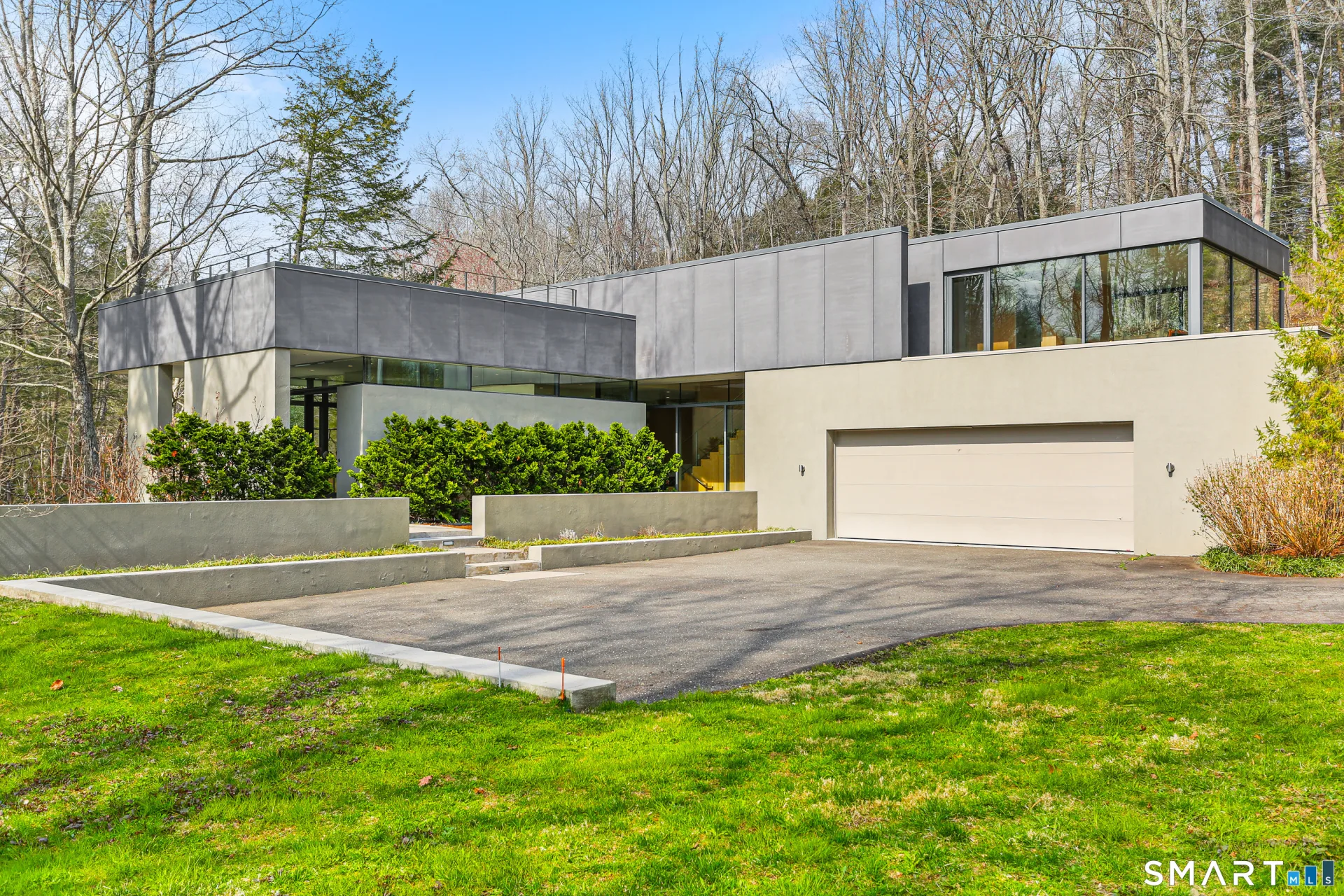 52 Valley Forge Road, Weston, CT