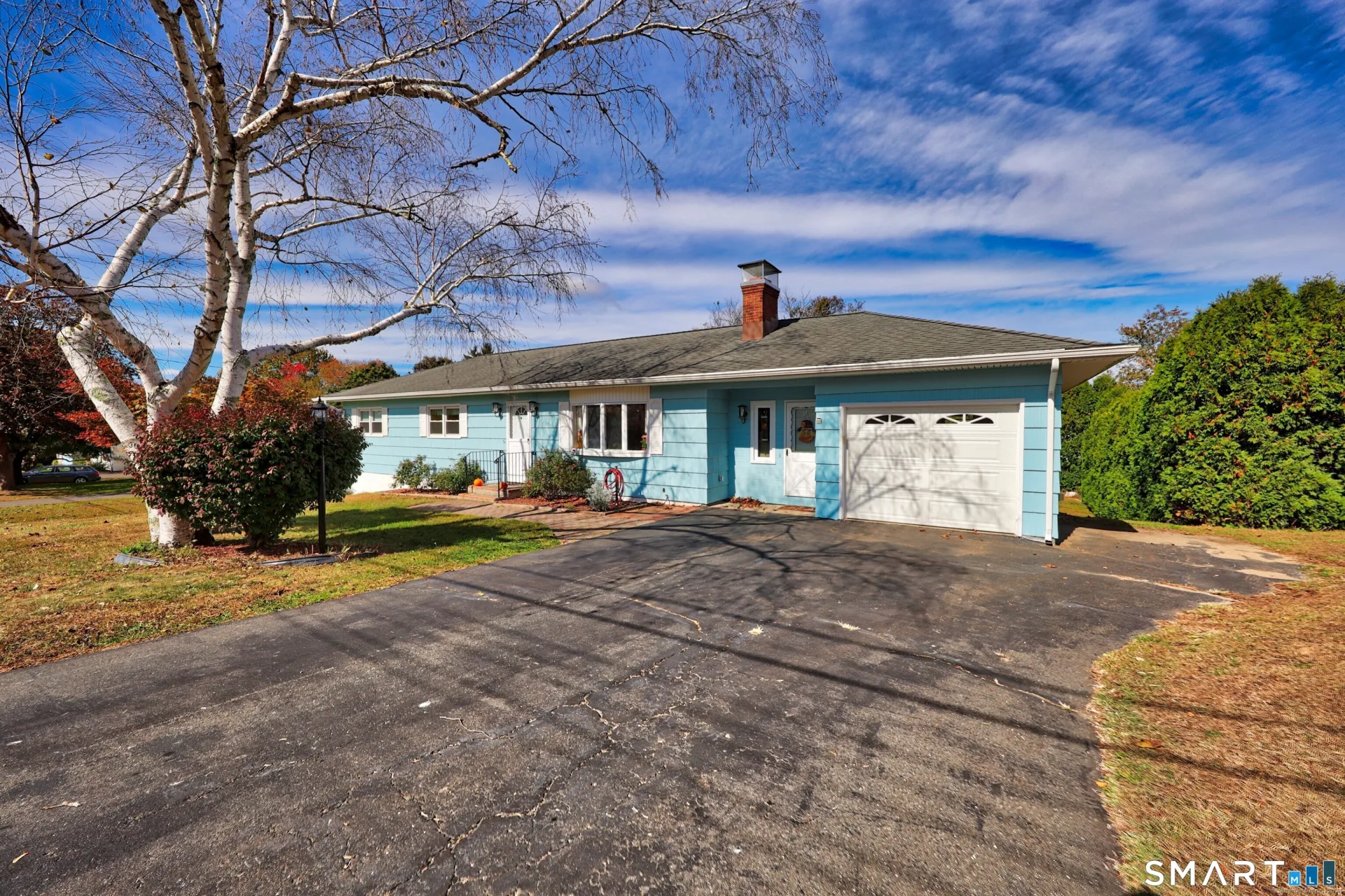 25 Lynn Avenue, Plymouth, CT