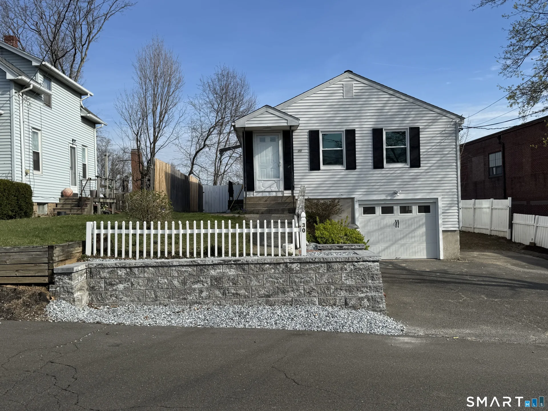 30 Jeannette Street, Bristol, CT