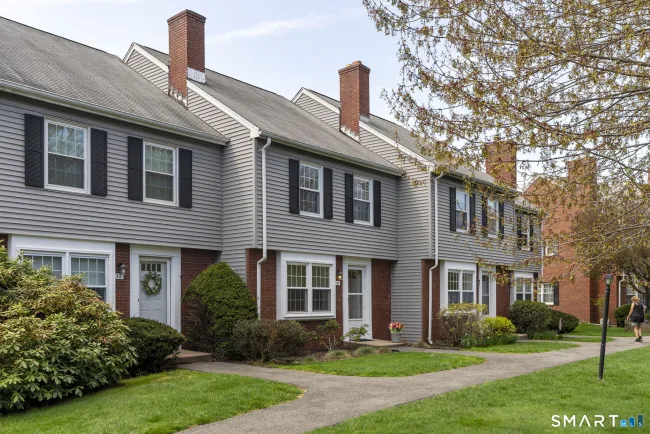 1 Barrington Drive #B