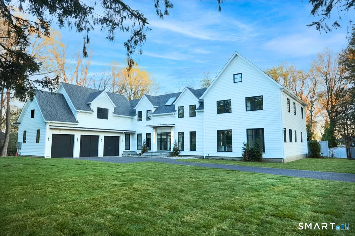 11 Wake Robin Road, Westport, CT