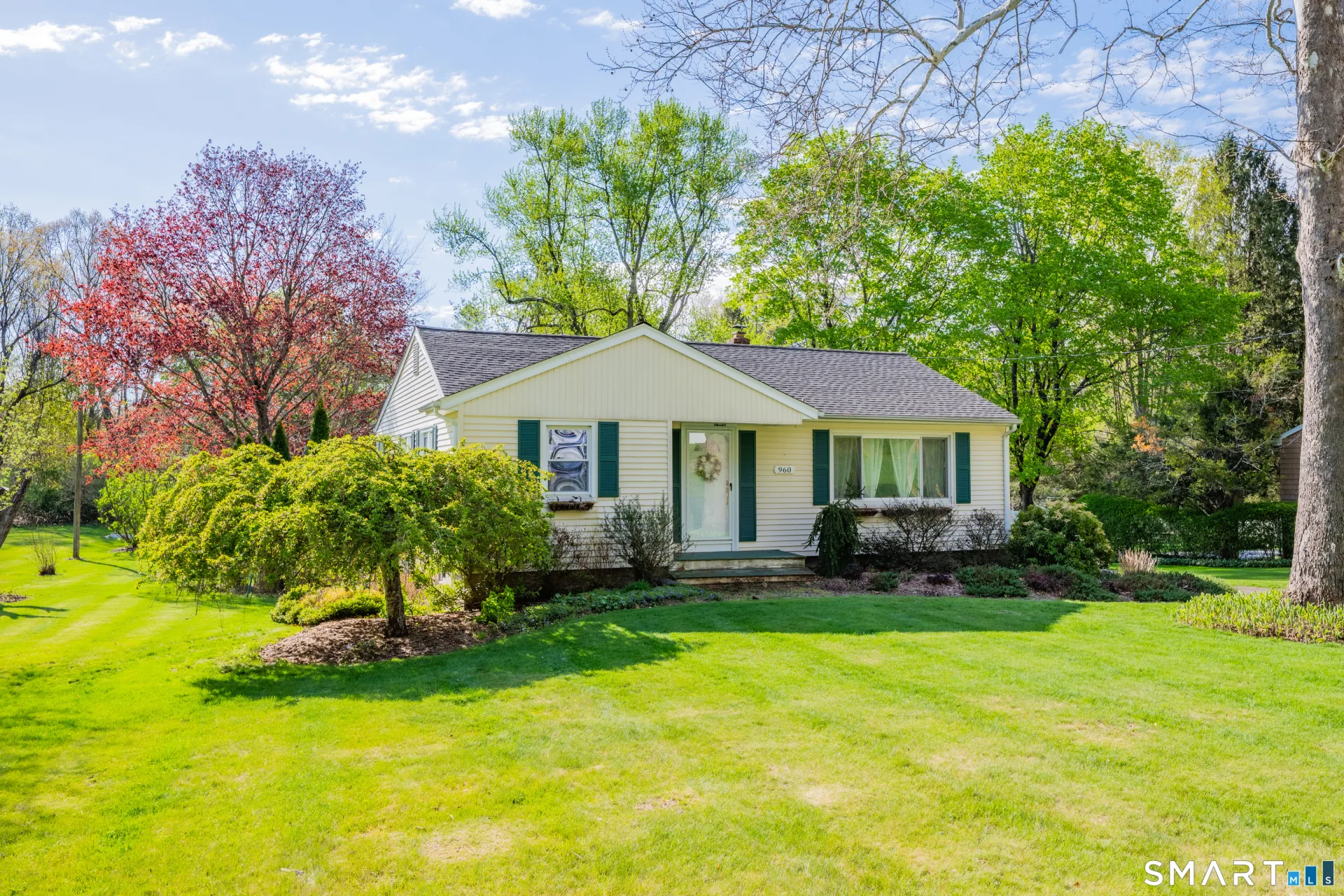 960 Peck Lane, Cheshire, CT