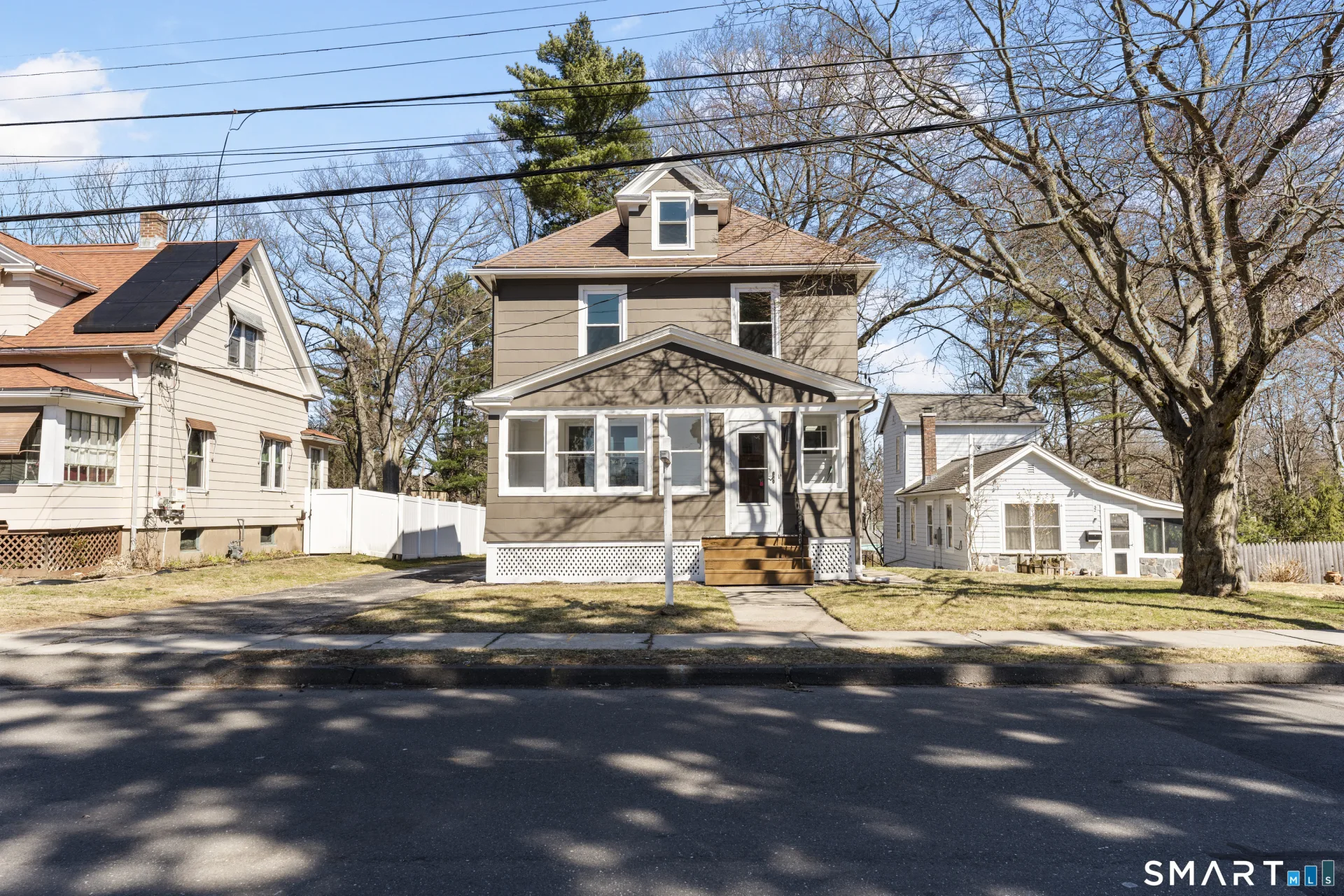 30 Oakwood Street, East Hartford, CT