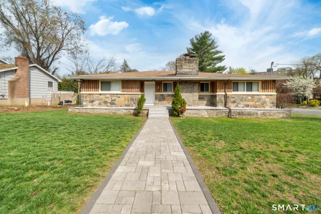 2776 East Main Street, Bridgeport, CT