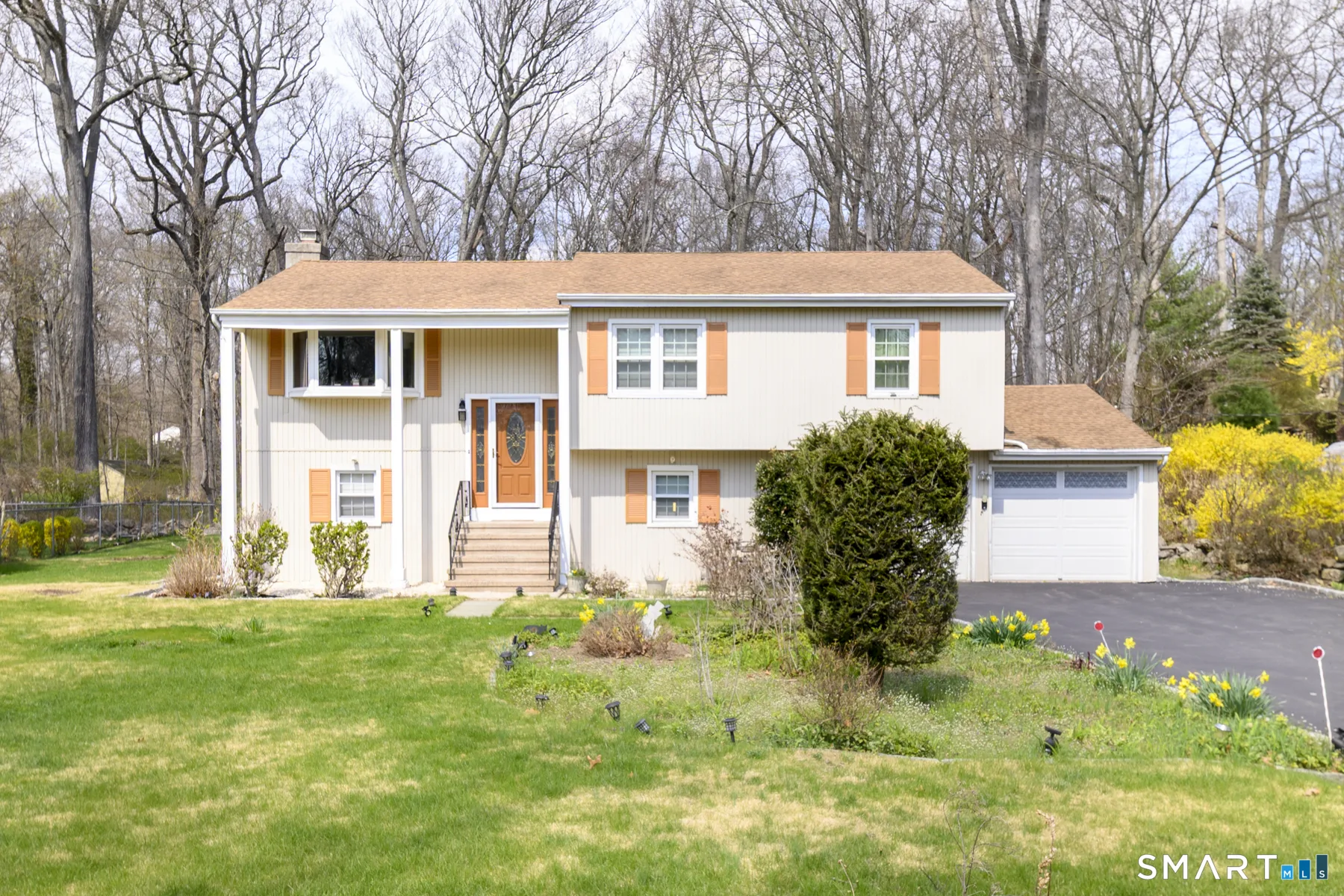 43 Hidden Brook Drive, Stamford, CT