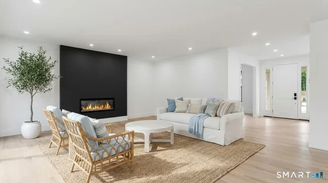 85 Oronoque Hills Road