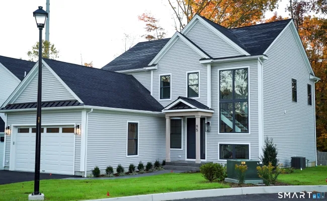 95 Oronoque Hills Road