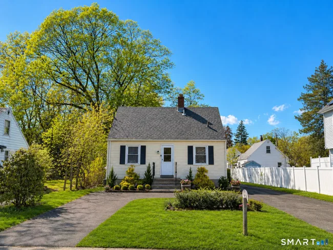 121 Pool Road